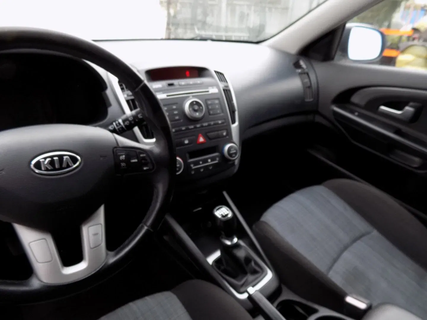 Kia Cee´d - Náhled 25