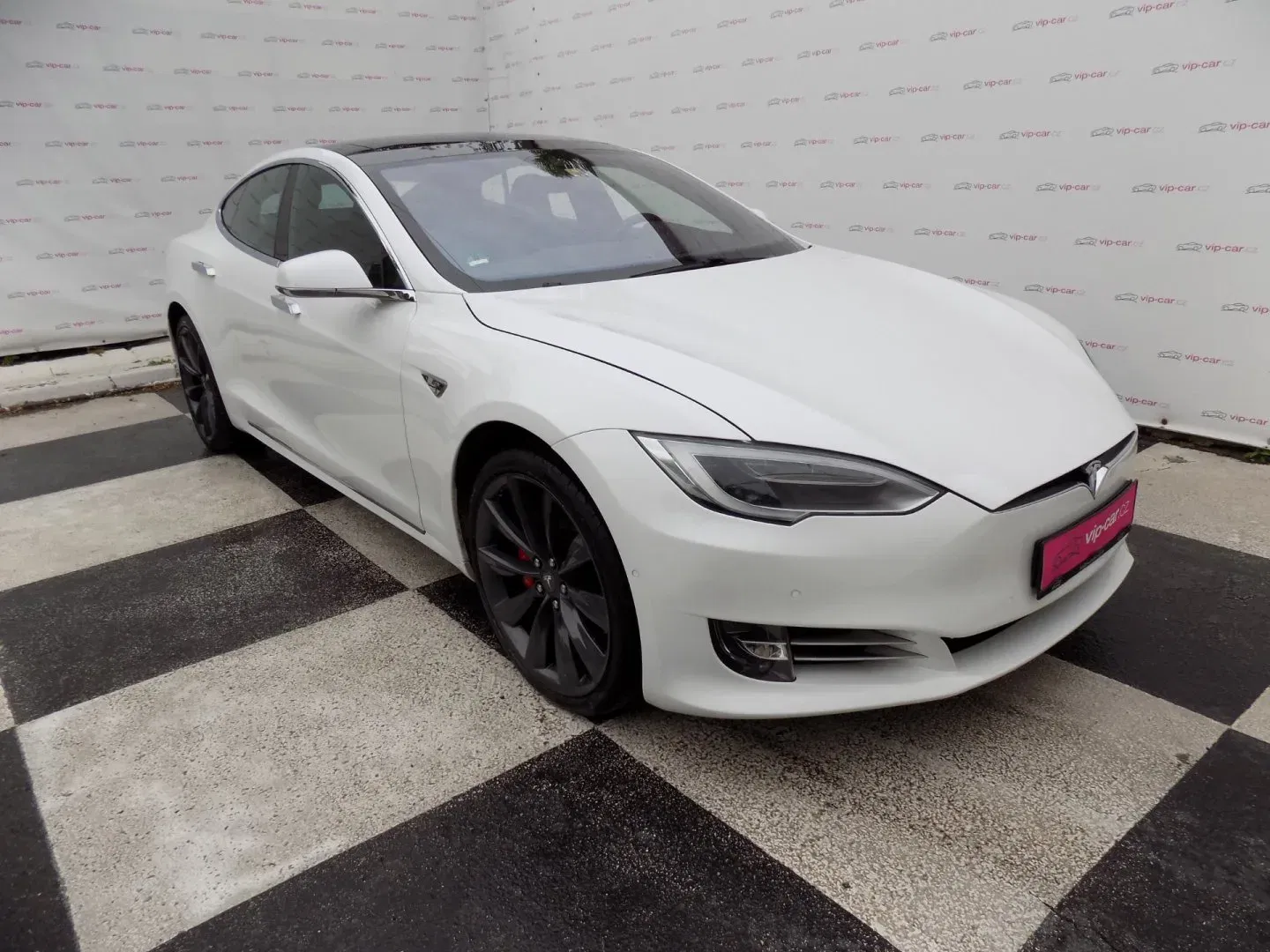 Tesla Model S - Náhled 6