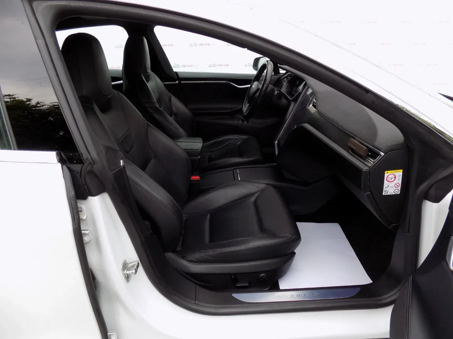 Tesla Model S - Náhled 17