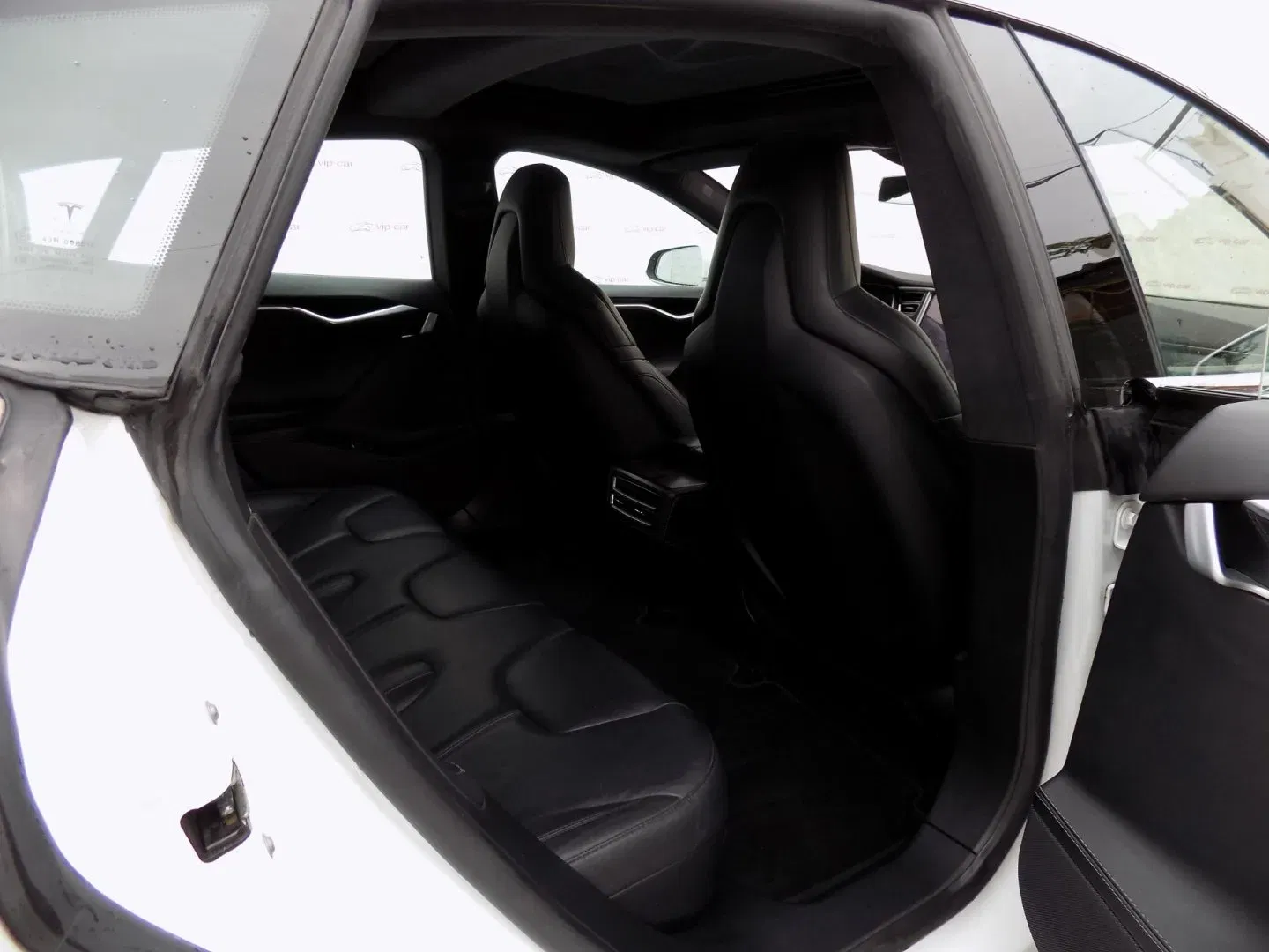 Tesla Model S - Náhled 21