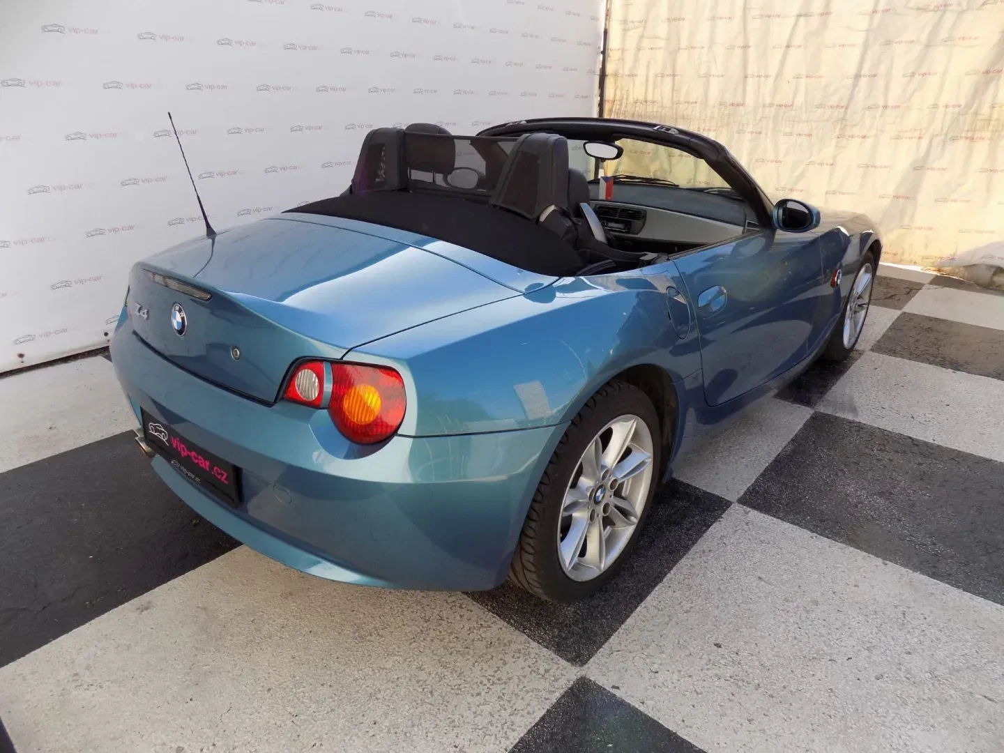 BMW Z4 - Náhled 13