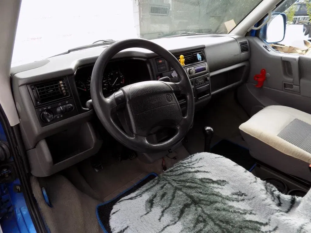 Volkswagen Multivan - Náhled 13