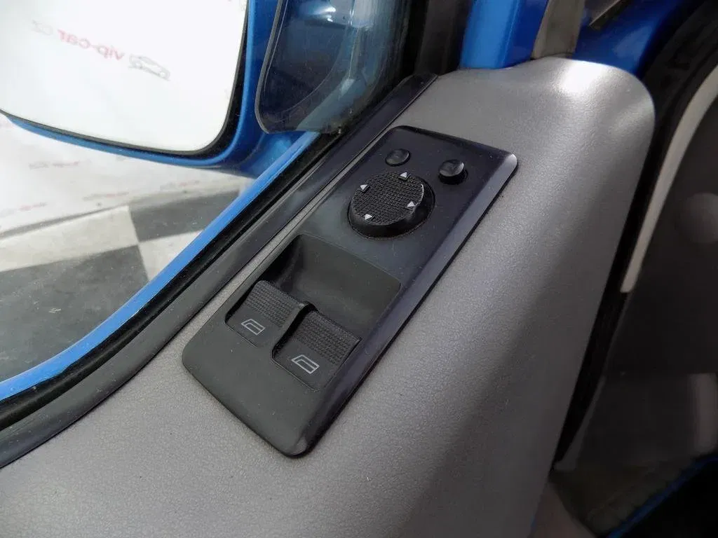 Volkswagen Multivan - Náhled 22