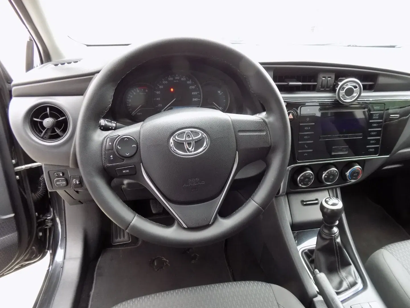 Toyota Corolla - Náhled 23