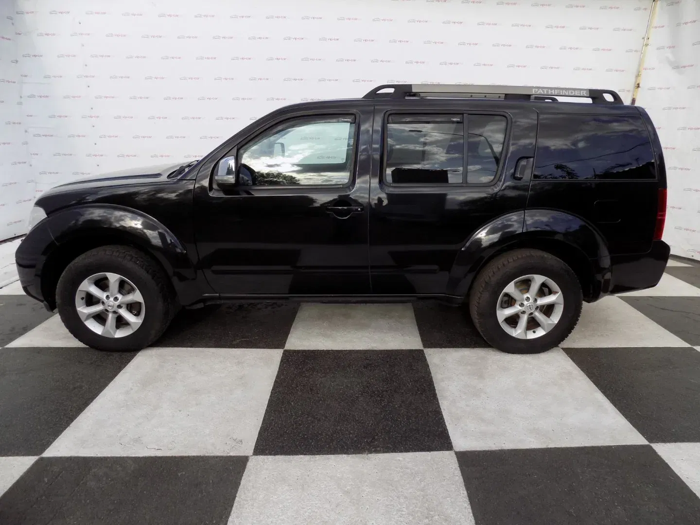 Nissan Pathfinder - Náhled 2