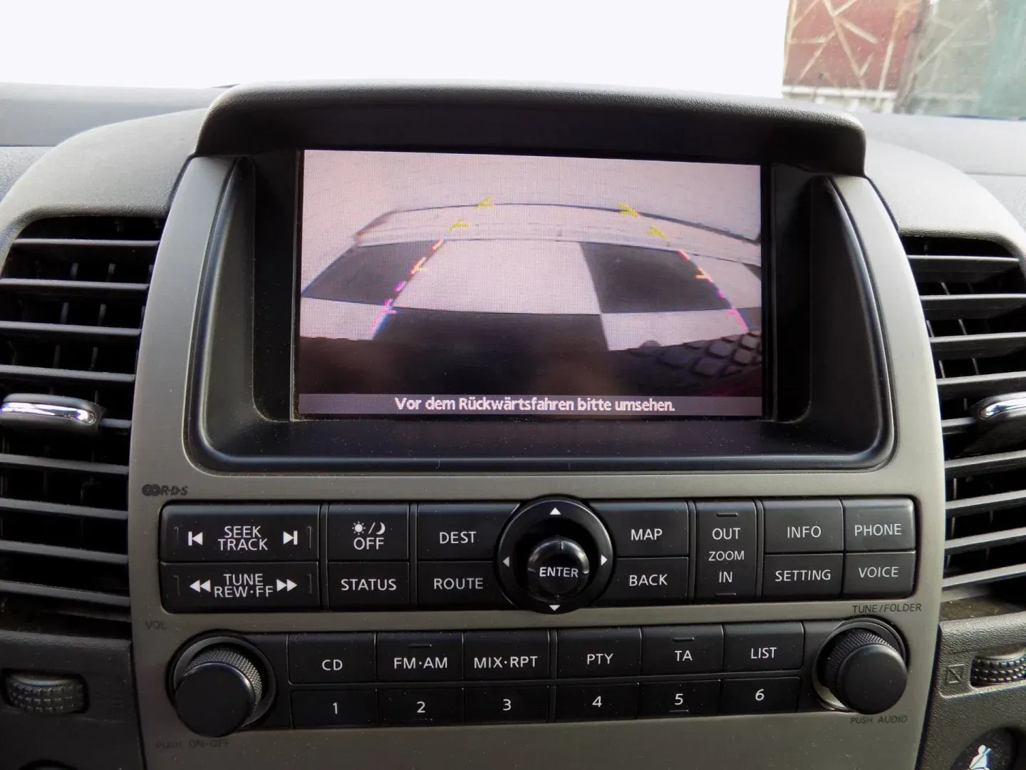 Nissan Pathfinder - Náhled 25
