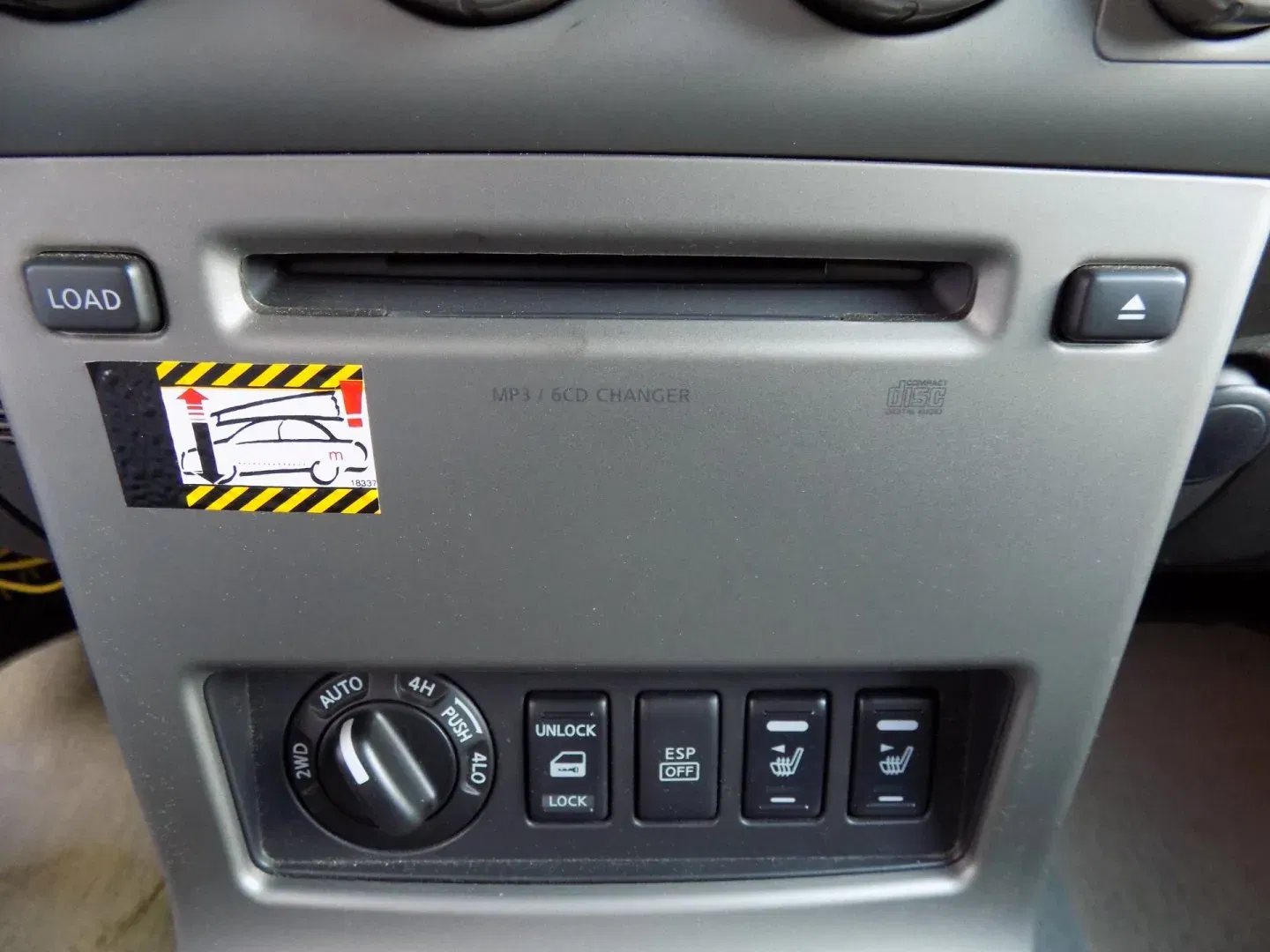 Nissan Pathfinder - Náhled 27