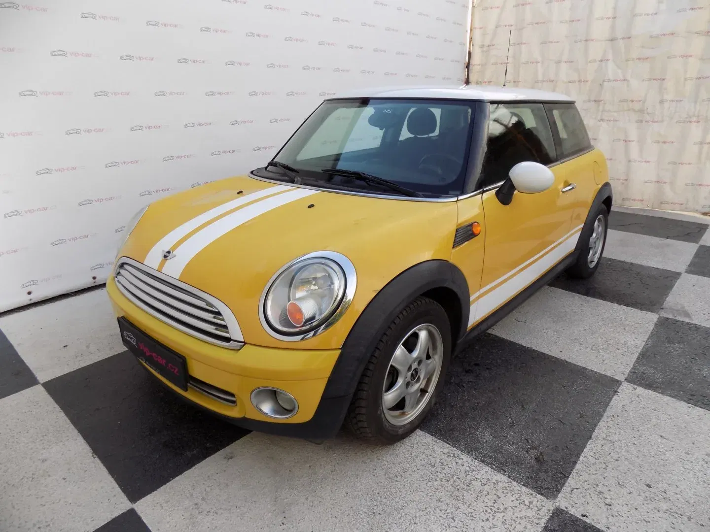 Mini Cooper - Obrázek 1