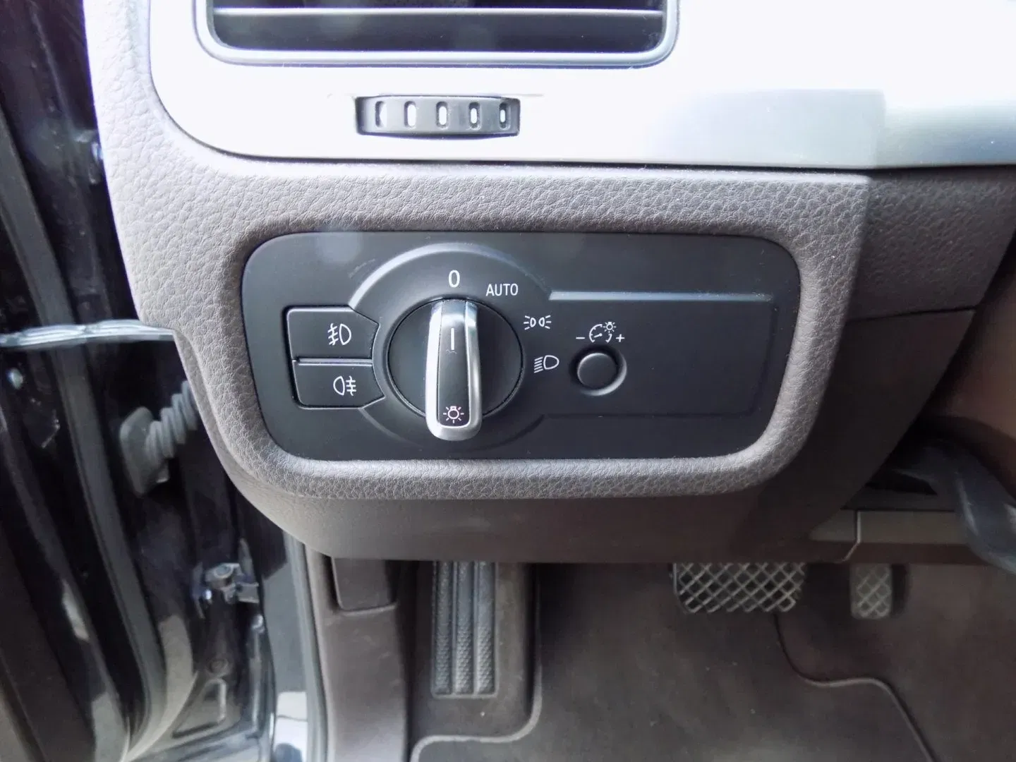 Volkswagen Touareg - Náhled 26