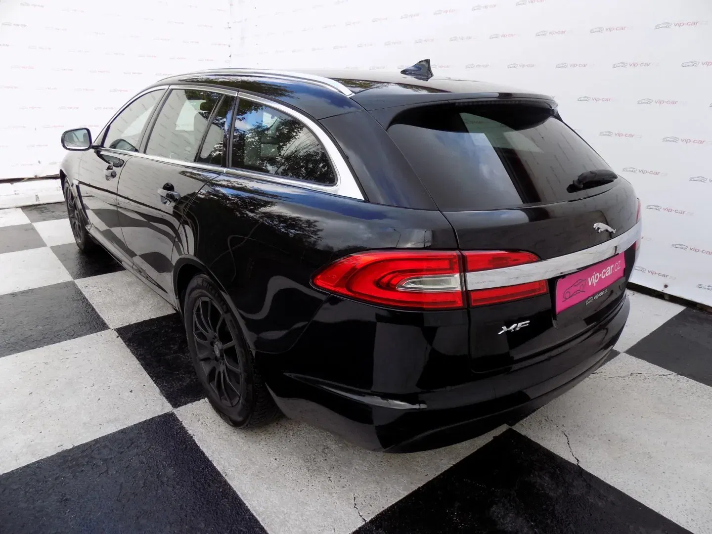 Jaguar XF - Náhled 3