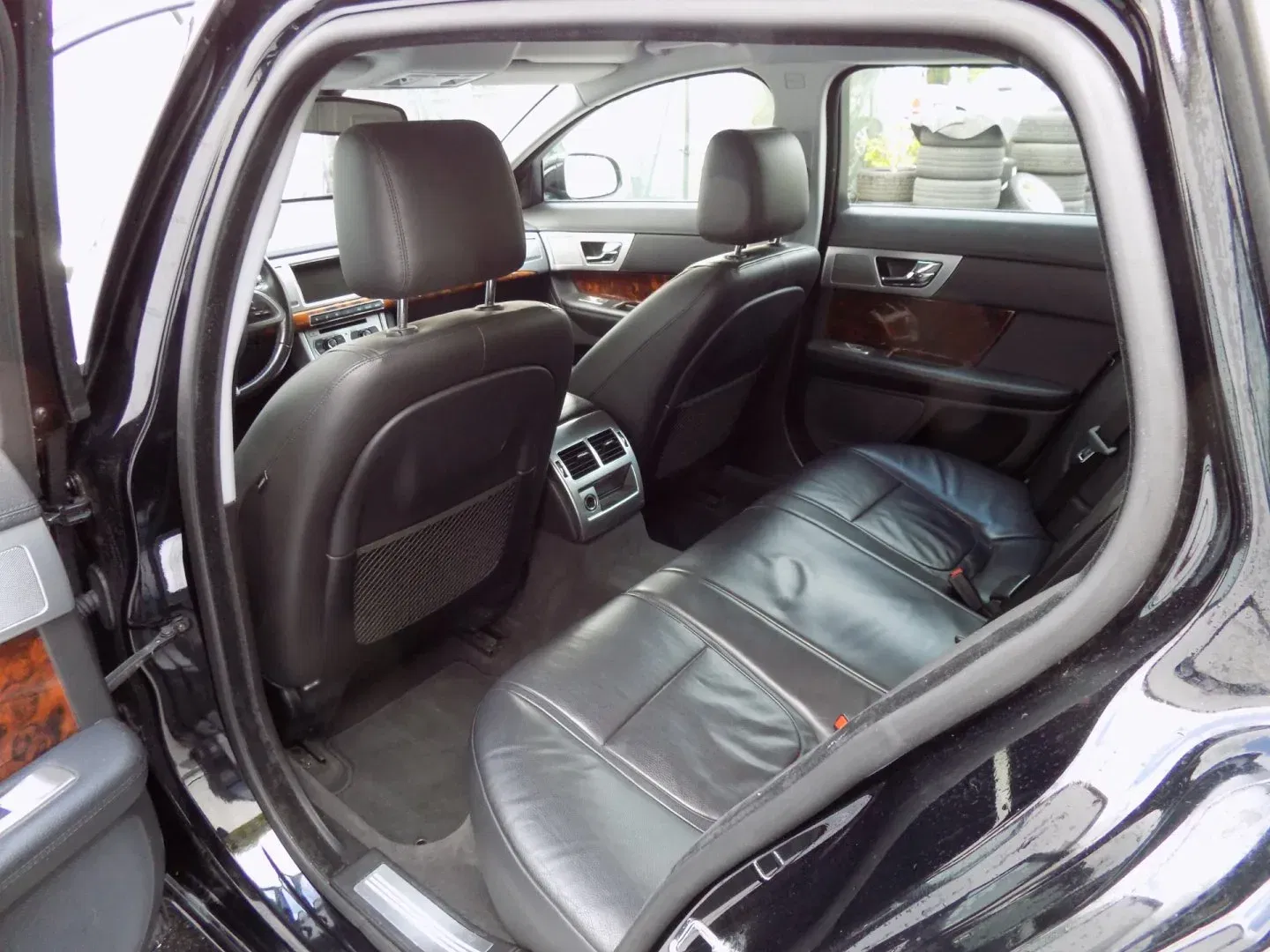 Jaguar XF - Náhled 11
