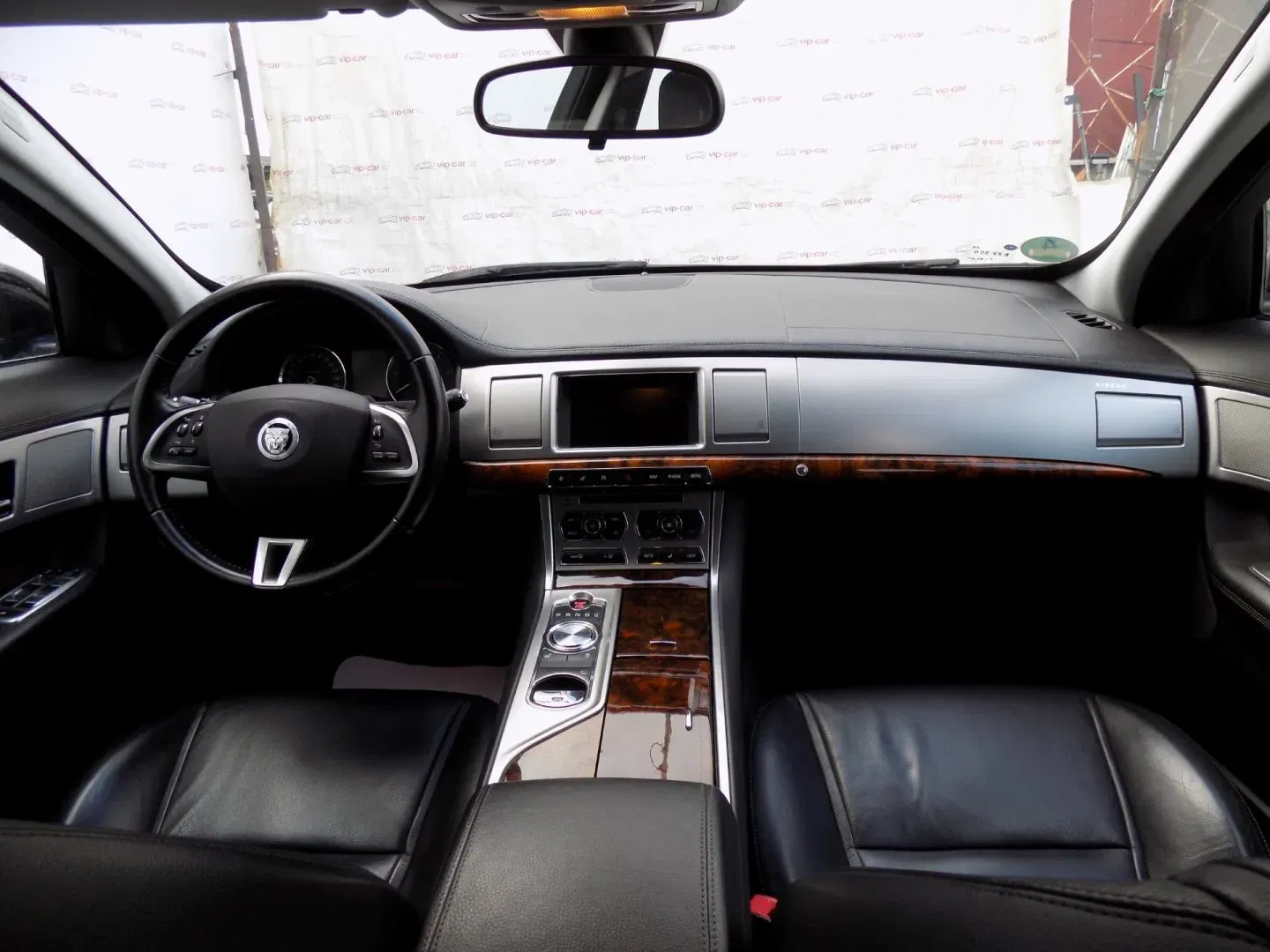 Jaguar XF - Náhled 20