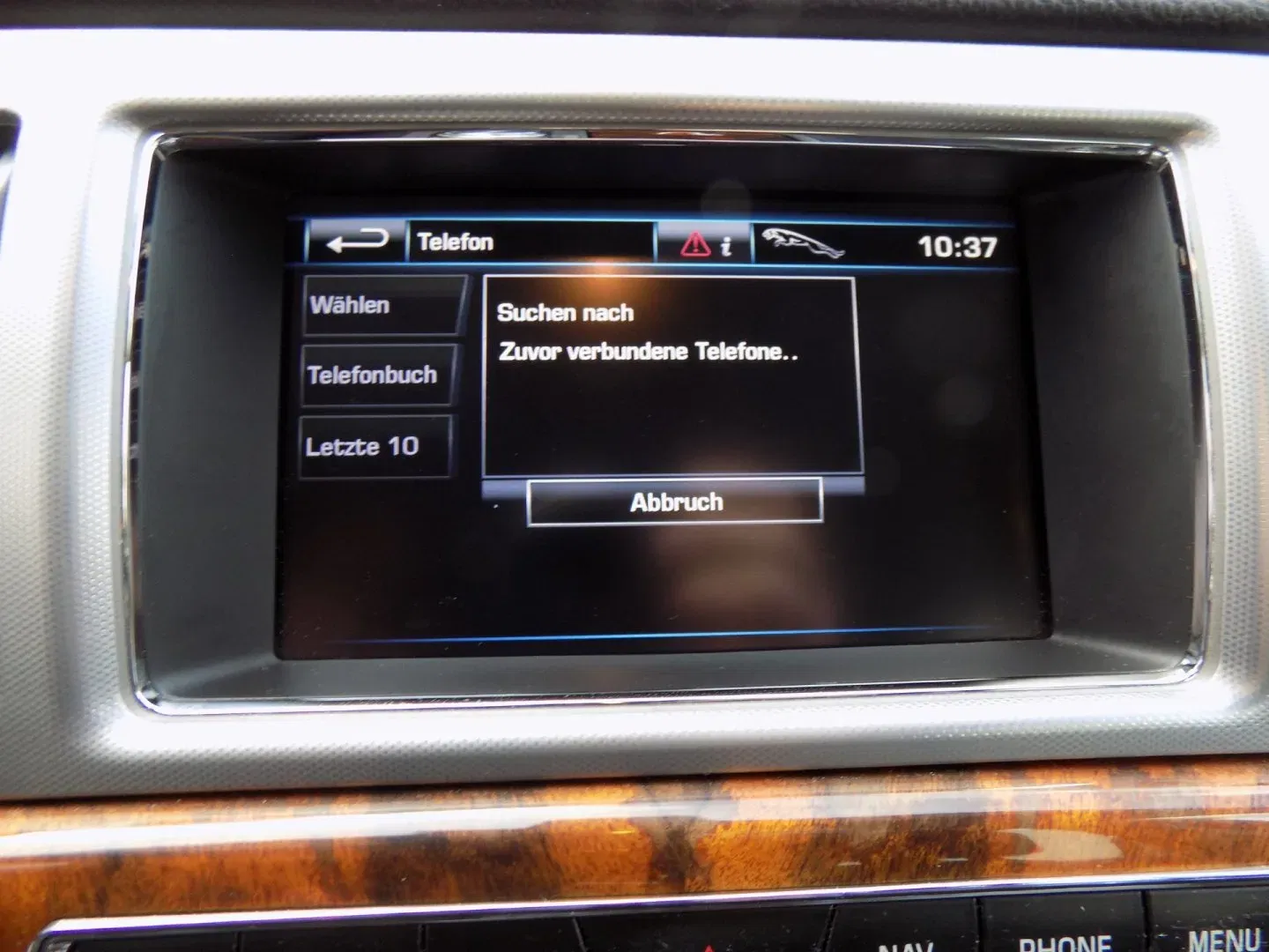 Jaguar XF - Náhled 35