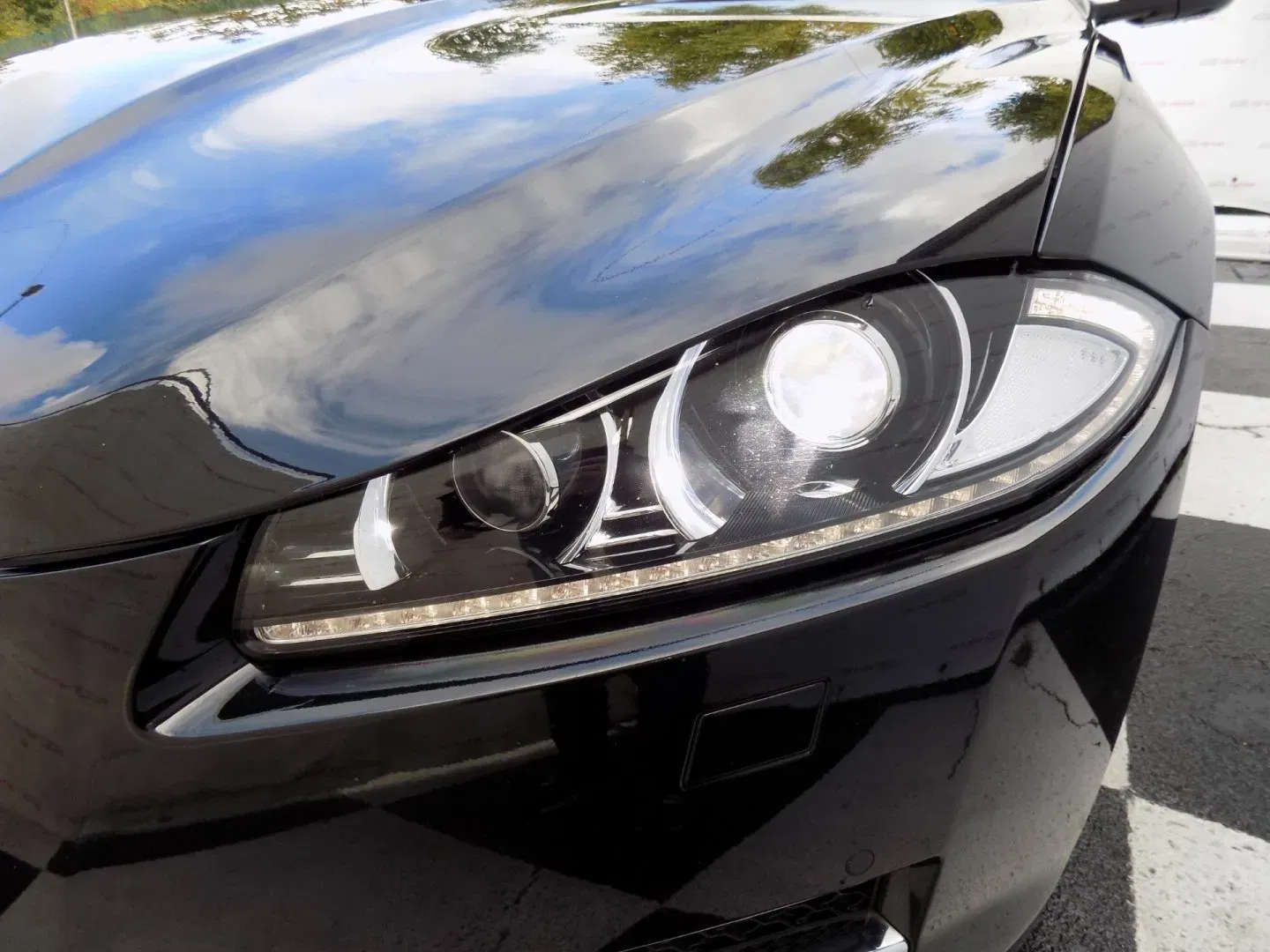 Jaguar XF - Náhled 37
