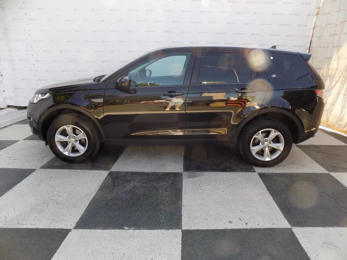 Land Rover Discovery Sport - Náhled 2