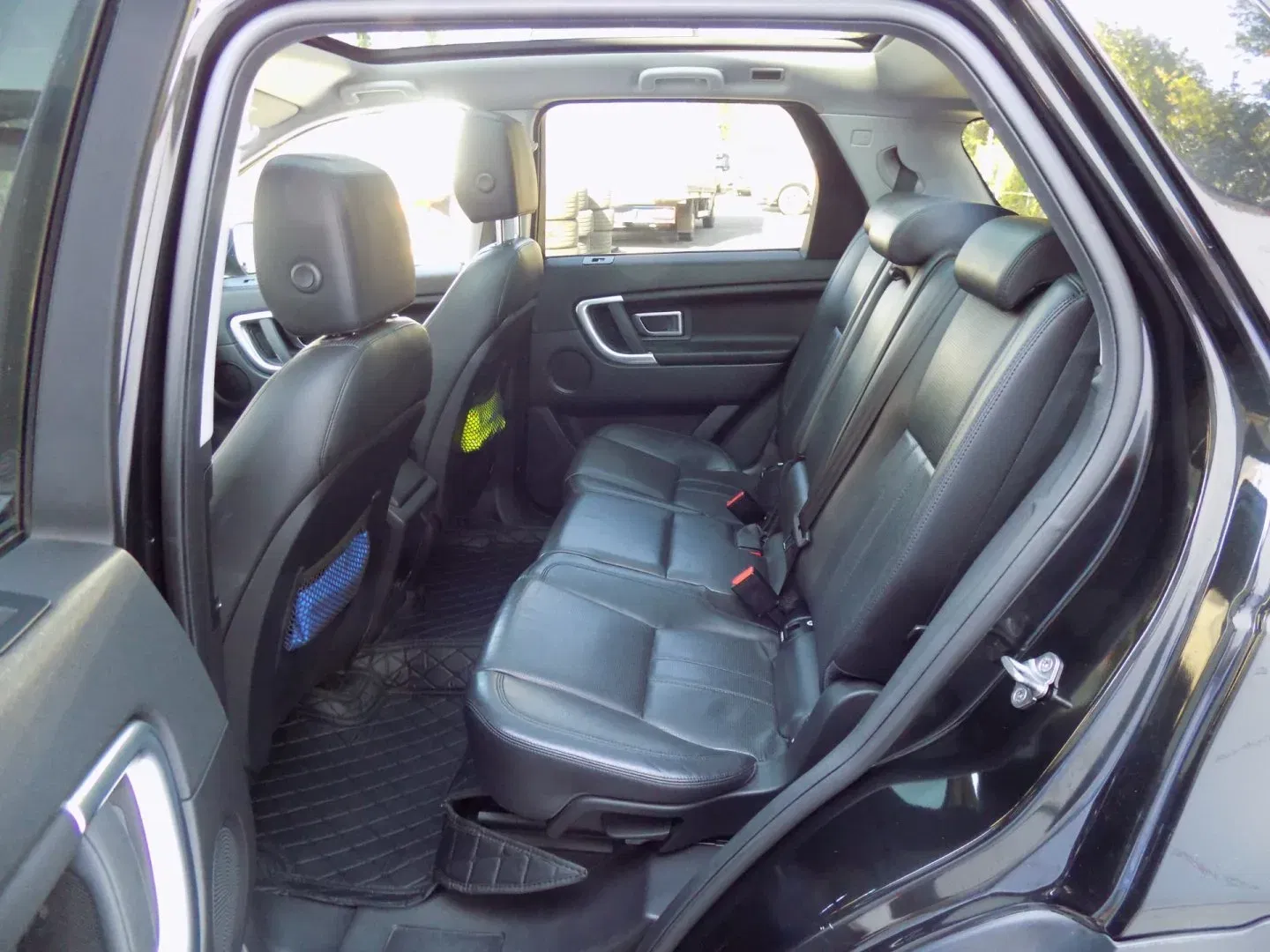 Land Rover Discovery Sport - Náhled 11
