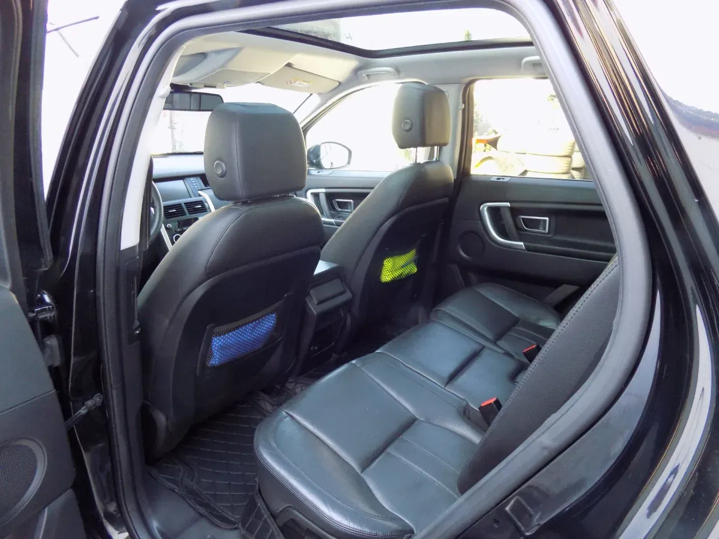 Land Rover Discovery Sport - Náhled 12