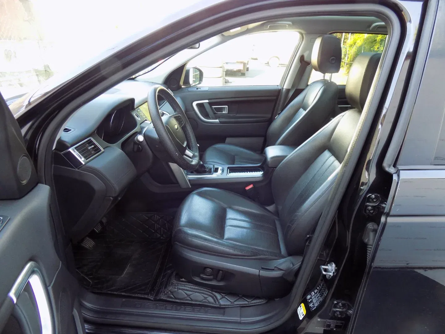 Land Rover Discovery Sport - Náhled 13
