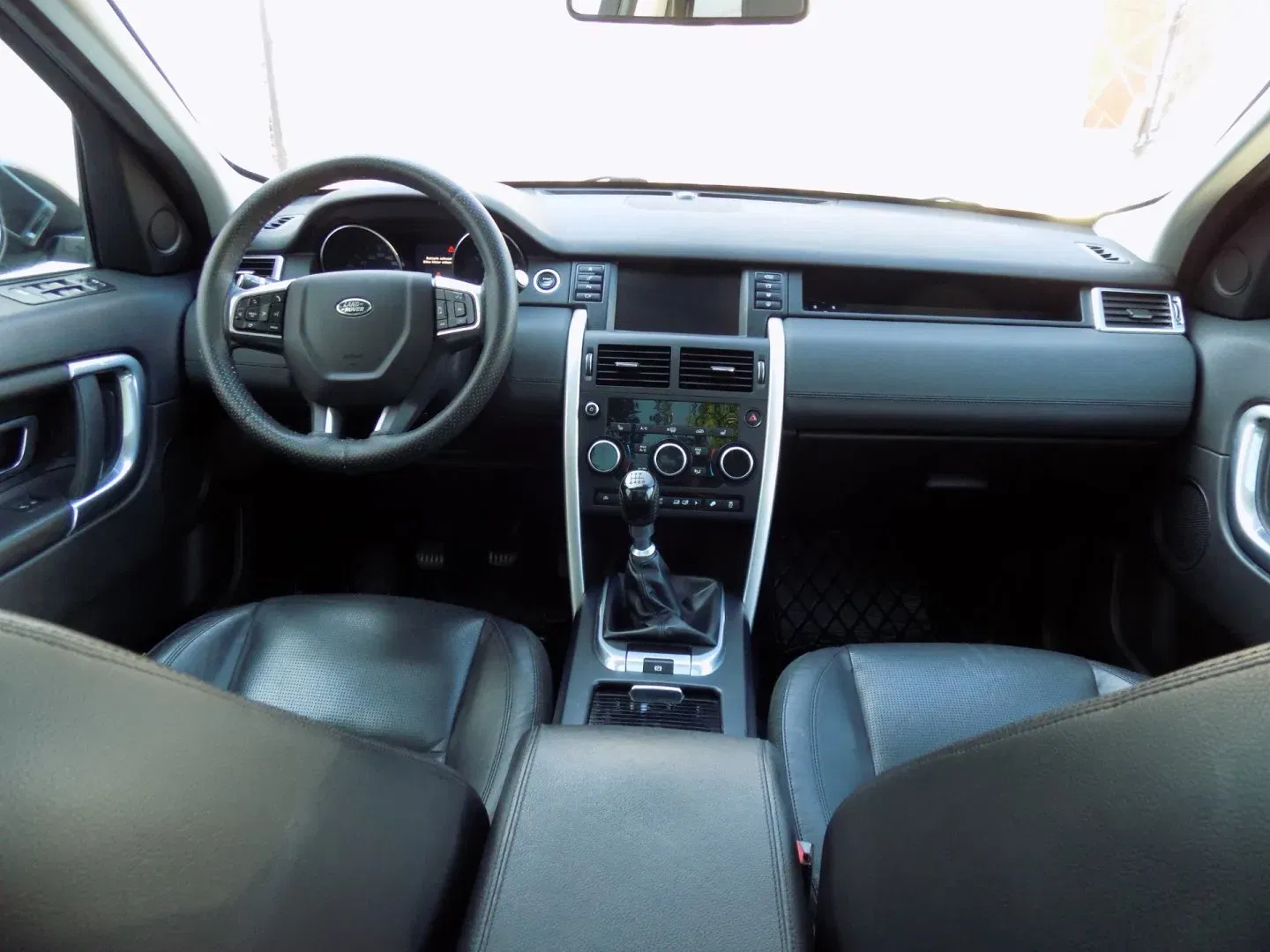 Land Rover Discovery Sport - Náhled 21