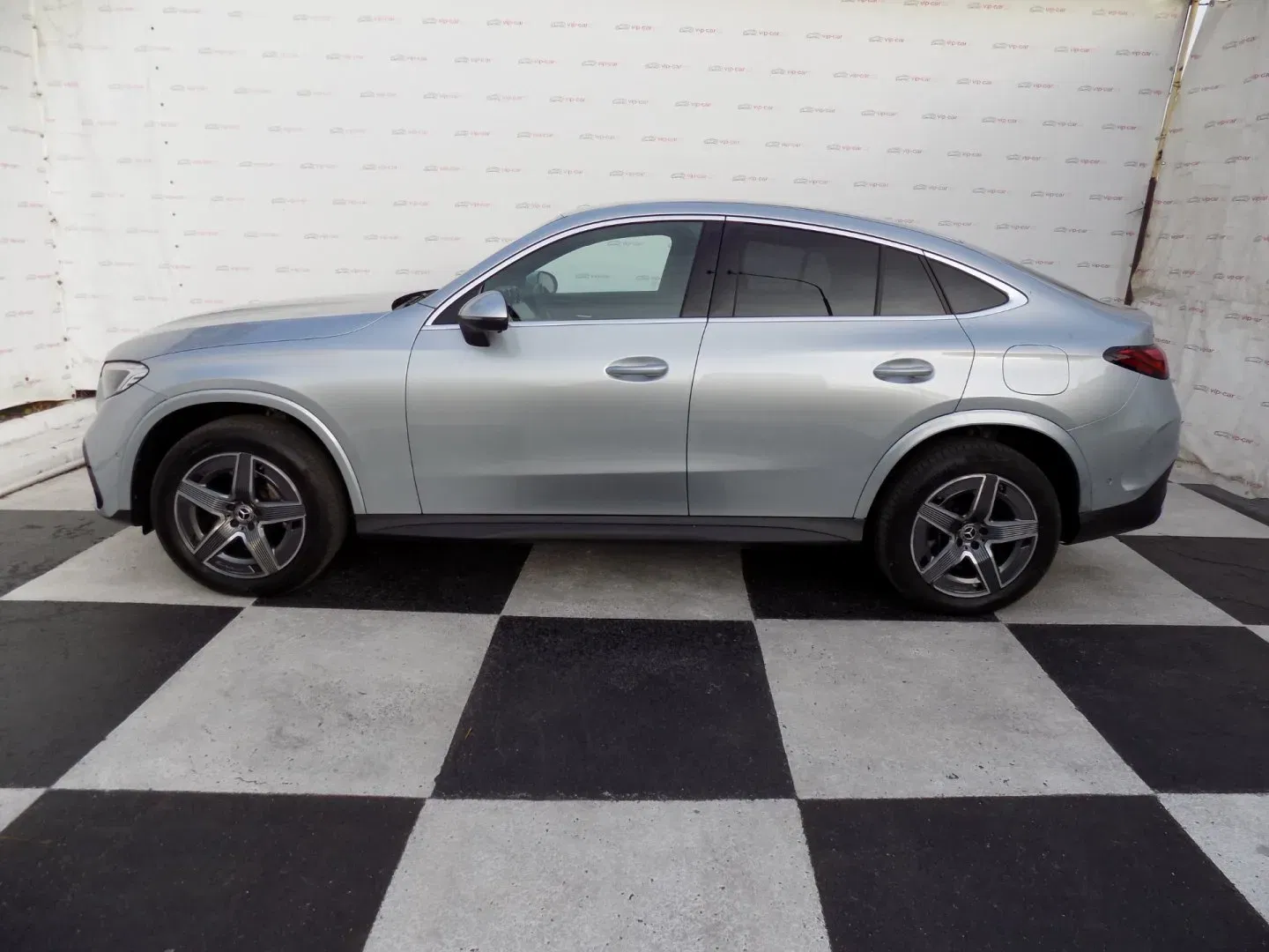 Mercedes-Benz GLC - Náhled 2