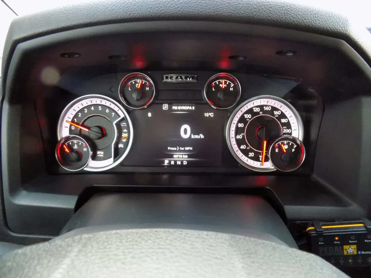 Dodge Ram 1500 - Náhled 28