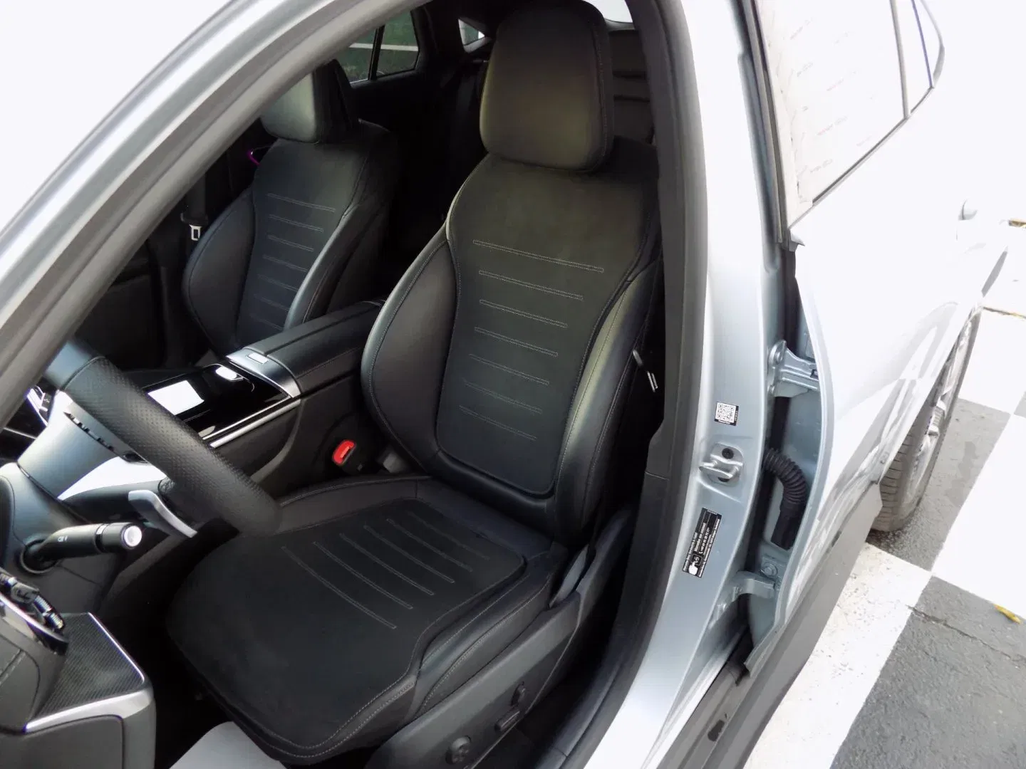 Mercedes-Benz GLC - Náhled 15