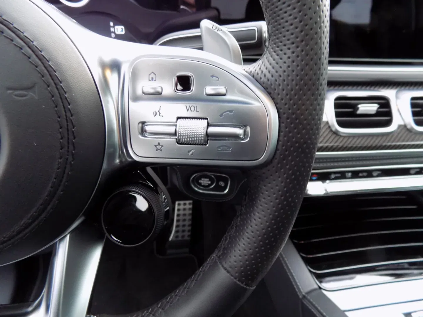 Mercedes-Benz GLE - Náhled 27