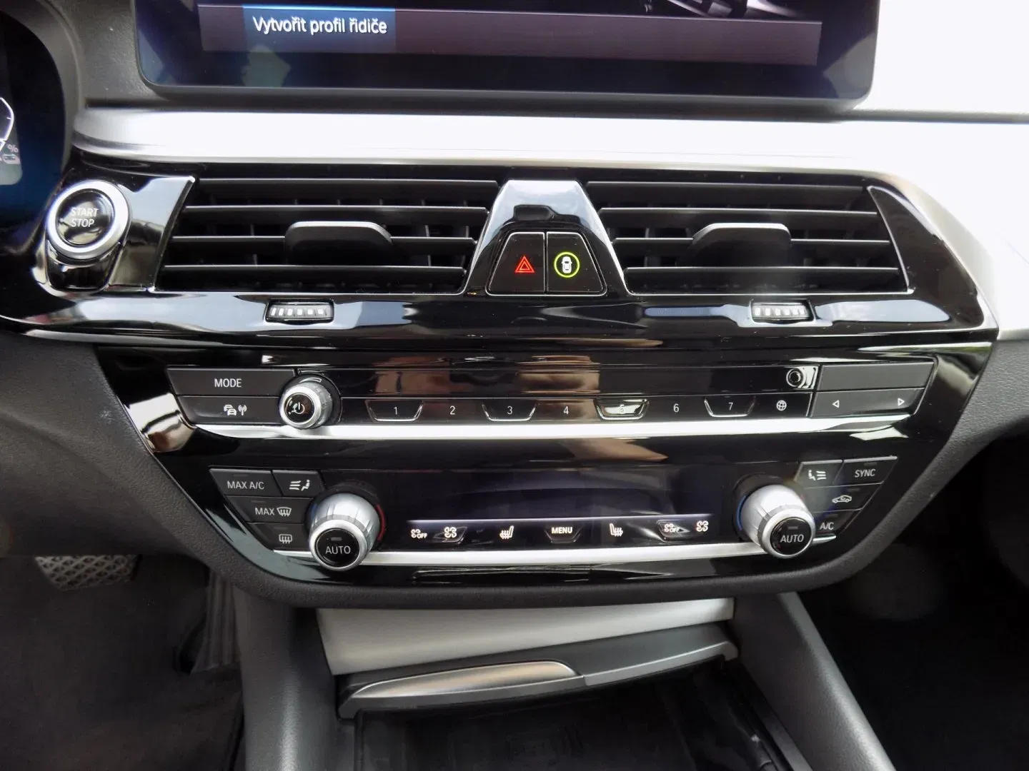 BMW Řada 5 - Náhled 33