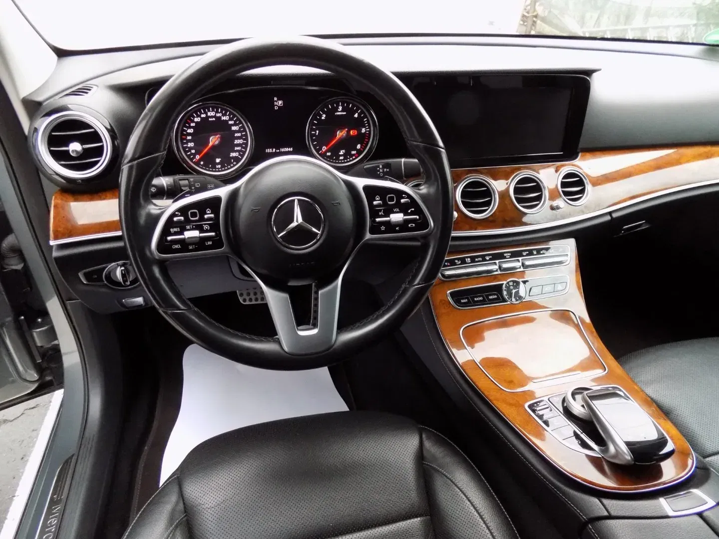 Mercedes-Benz Třídy E - Náhled 22