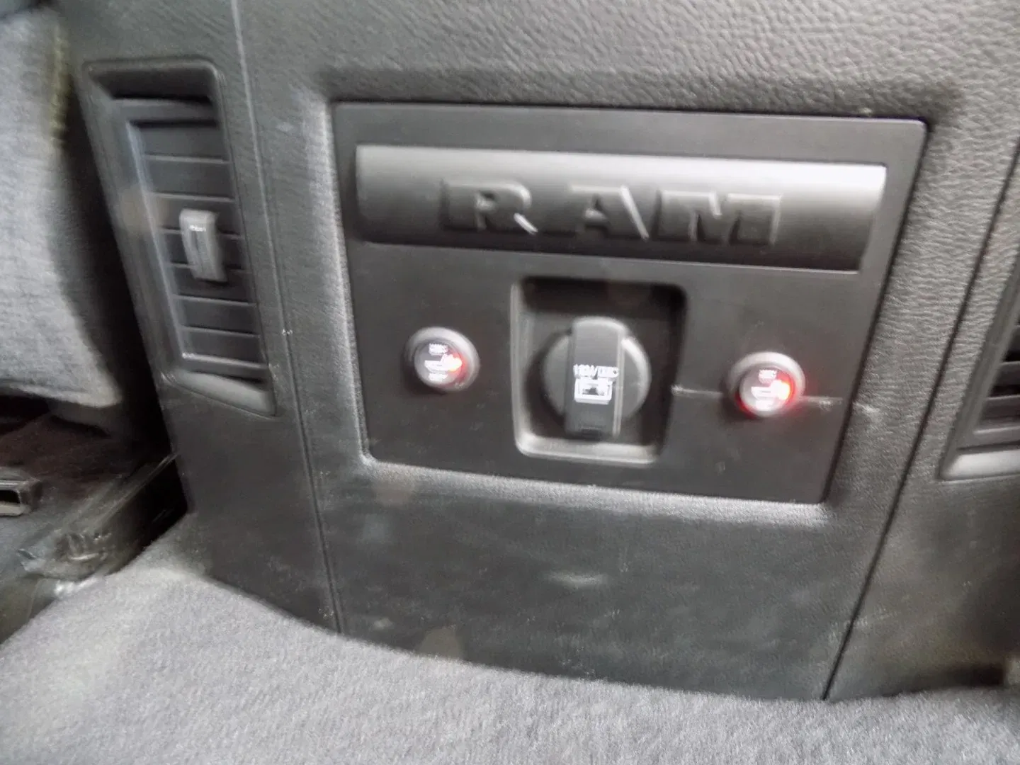 Dodge Ram - Náhled 37