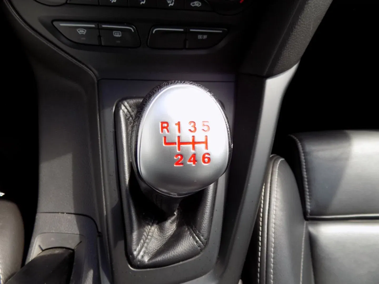 Ford Focus - Náhled 32