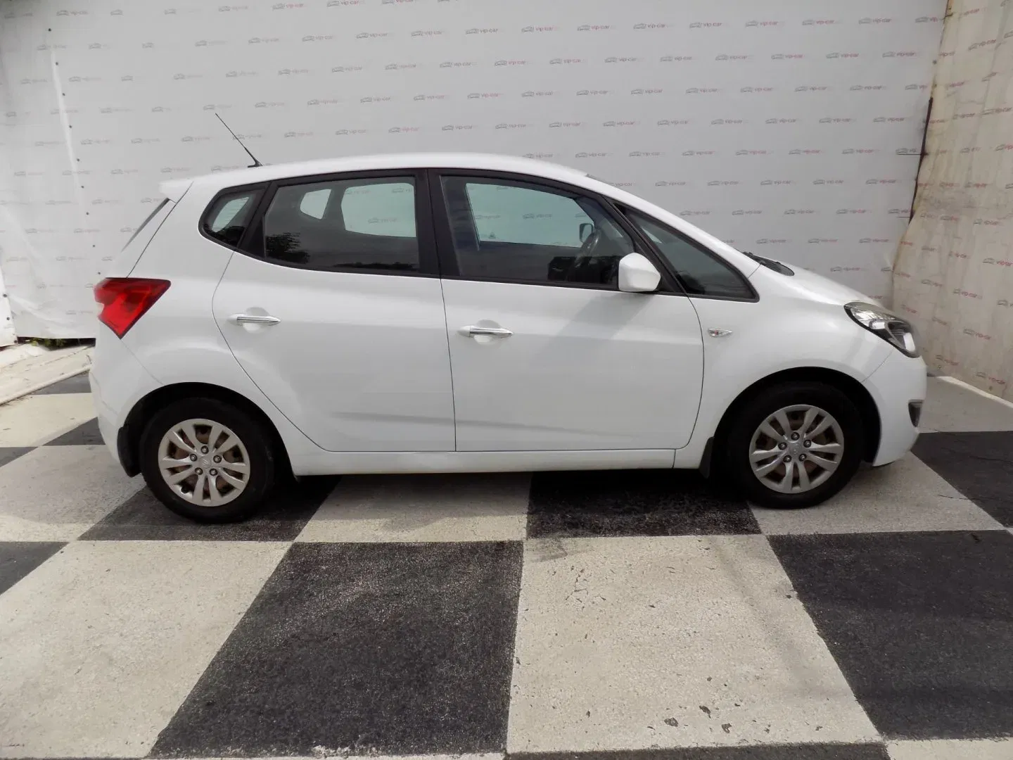 Hyundai ix20 - Náhled 6