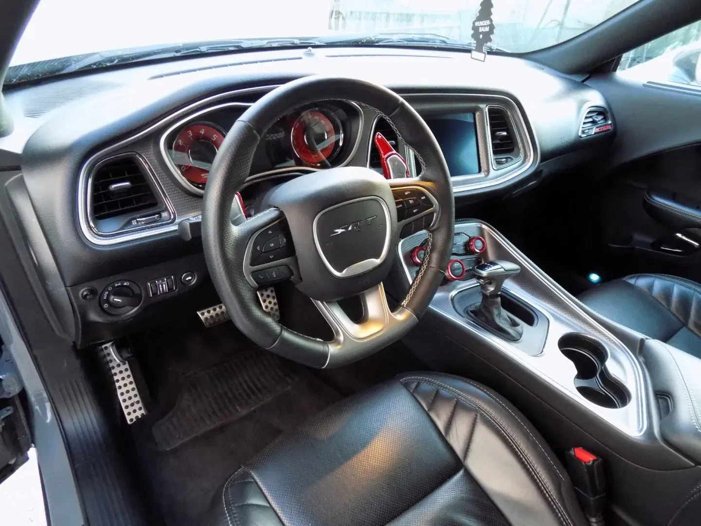 Dodge Challenger - Náhled 10