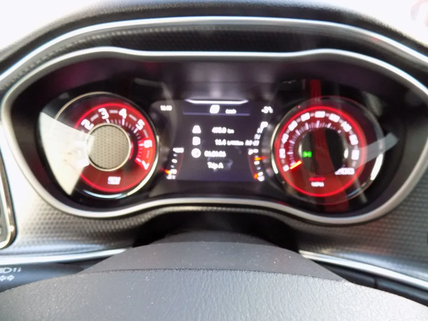 Dodge Challenger - Náhled 25