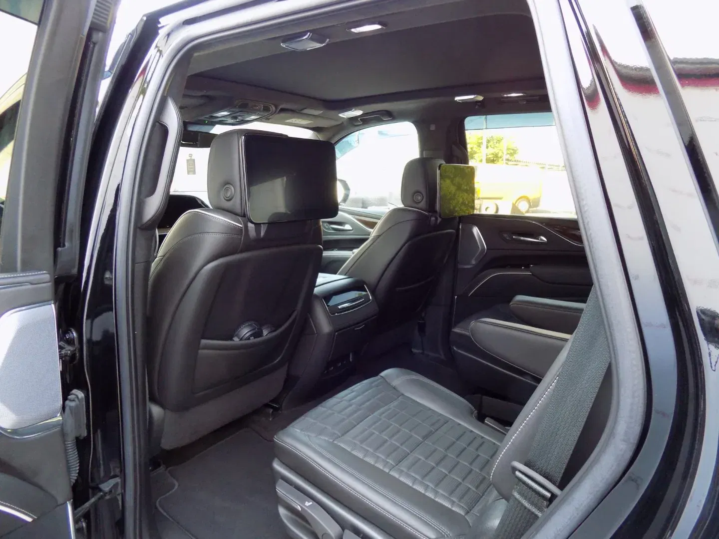 Cadillac Escalade - Náhled 12