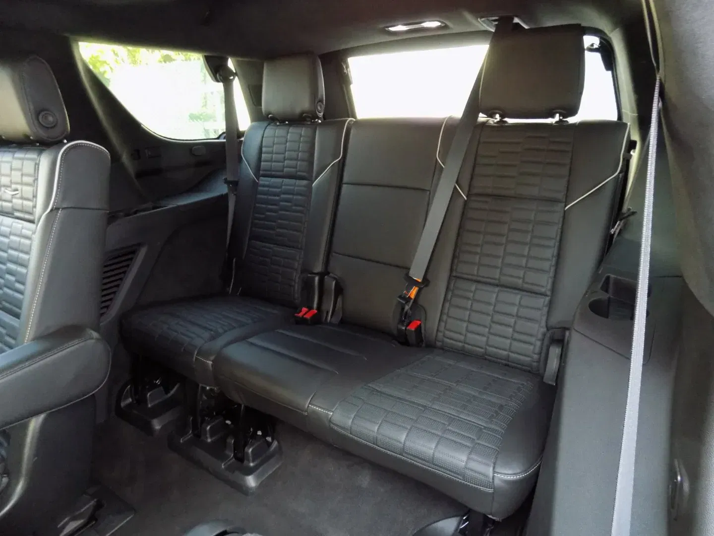 Cadillac Escalade - Náhled 13