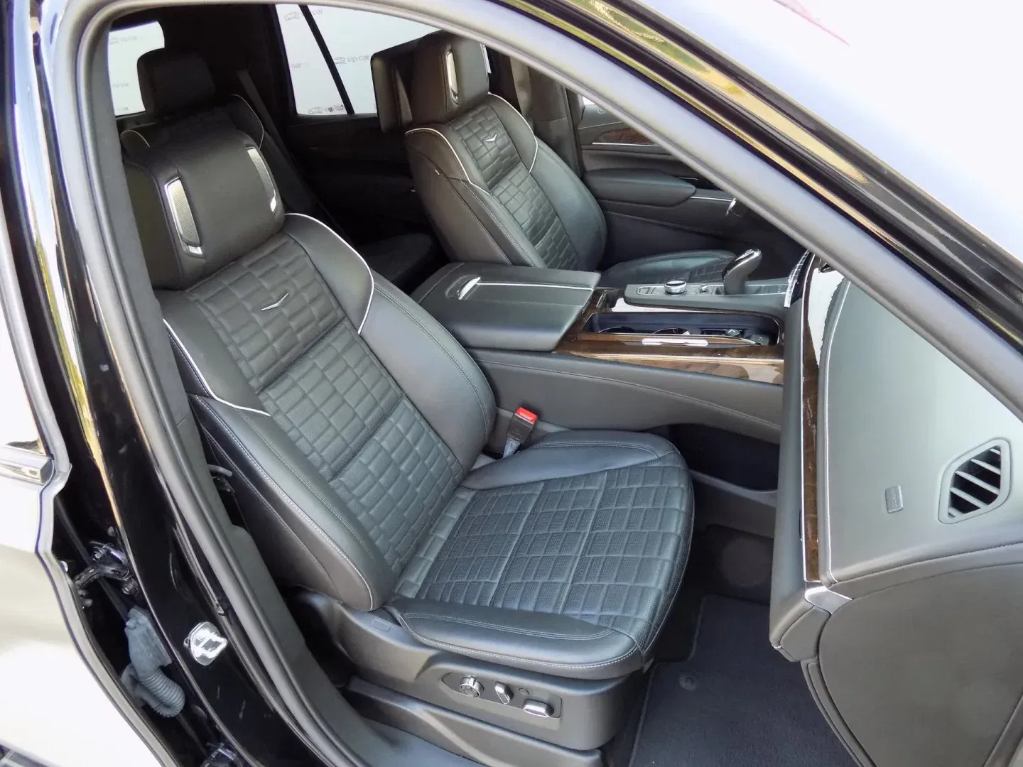 Cadillac Escalade - Náhled 19