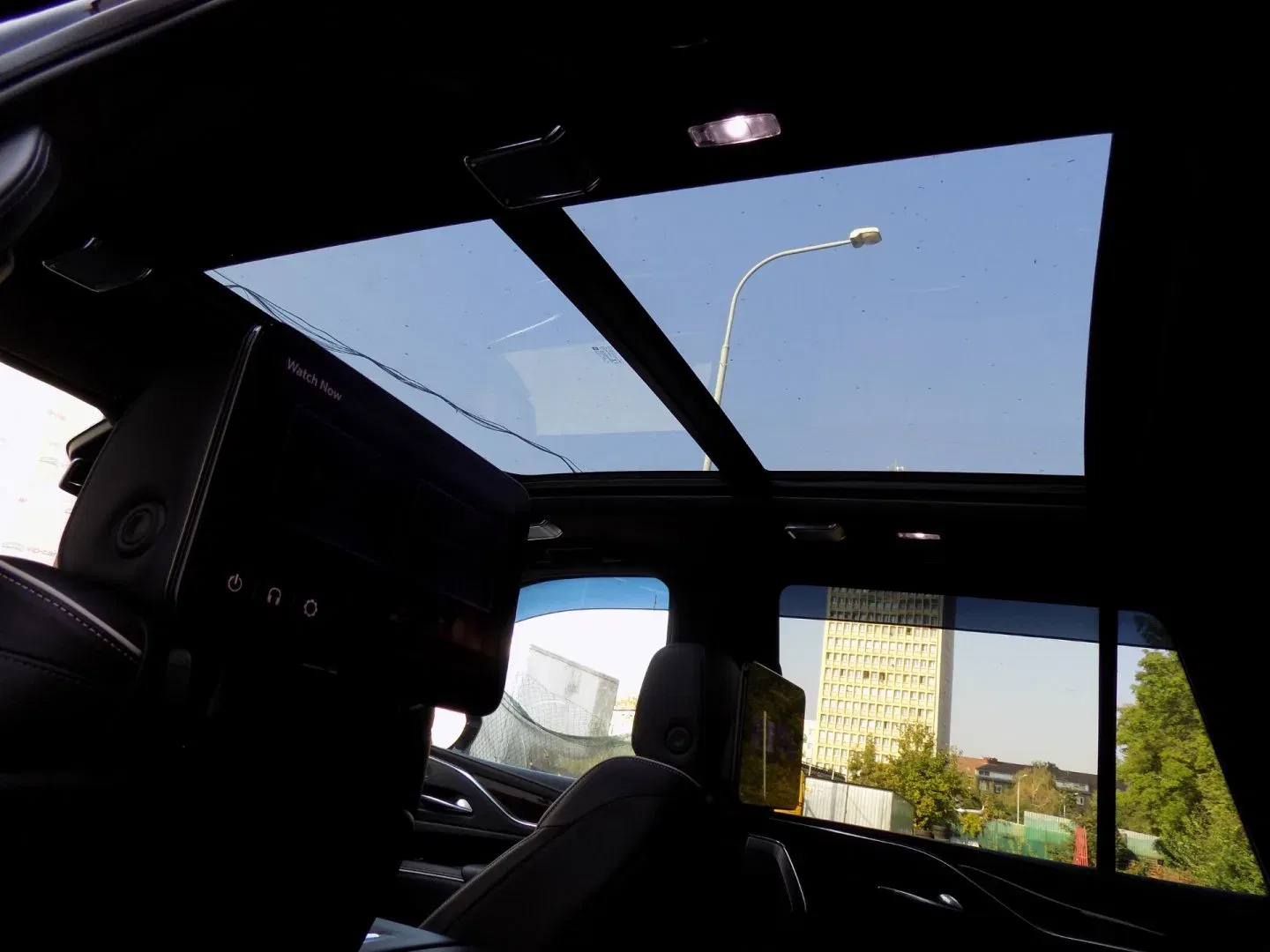 Cadillac Escalade - Náhled 46