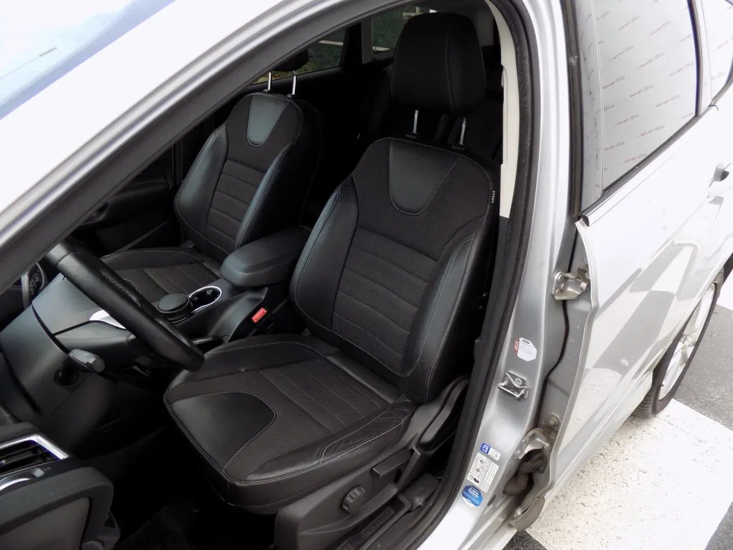 Ford Kuga - Náhled 15