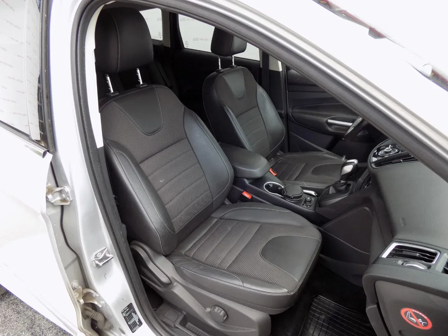 Ford Kuga - Náhled 18