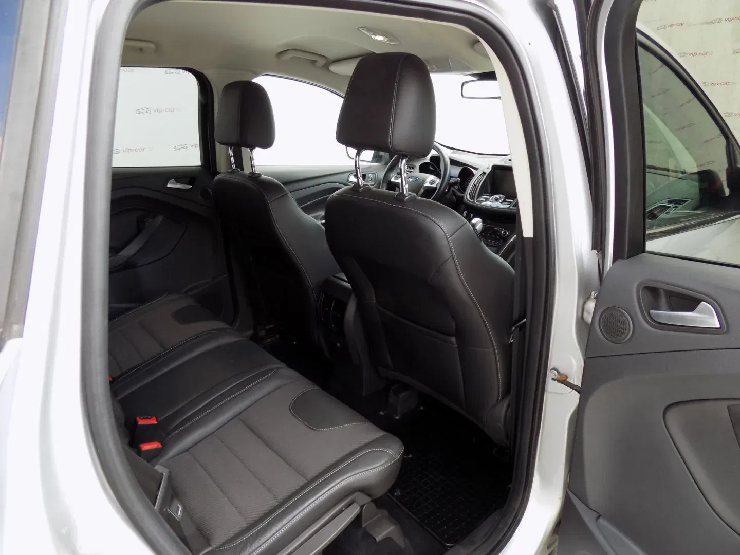 Ford Kuga - Náhled 20