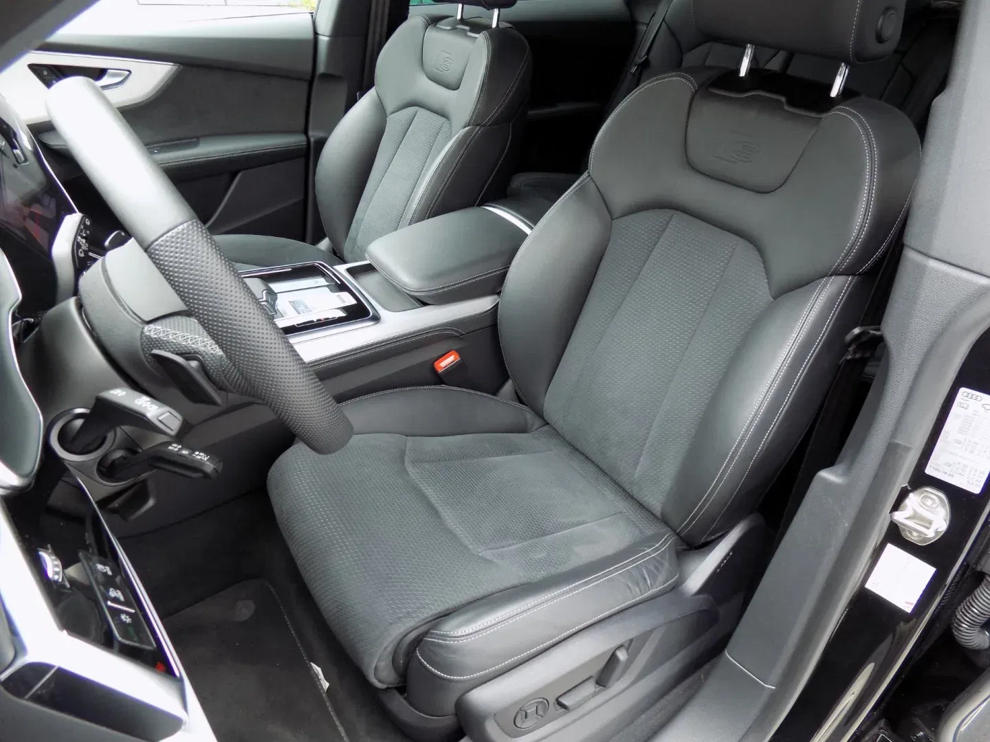 Audi Q8 - Náhled 10
