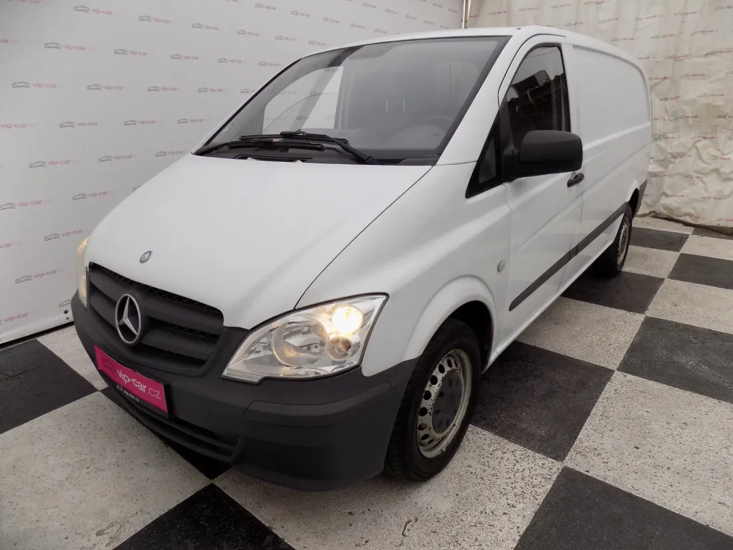 Mercedes-Benz Vito - Obrázek 1