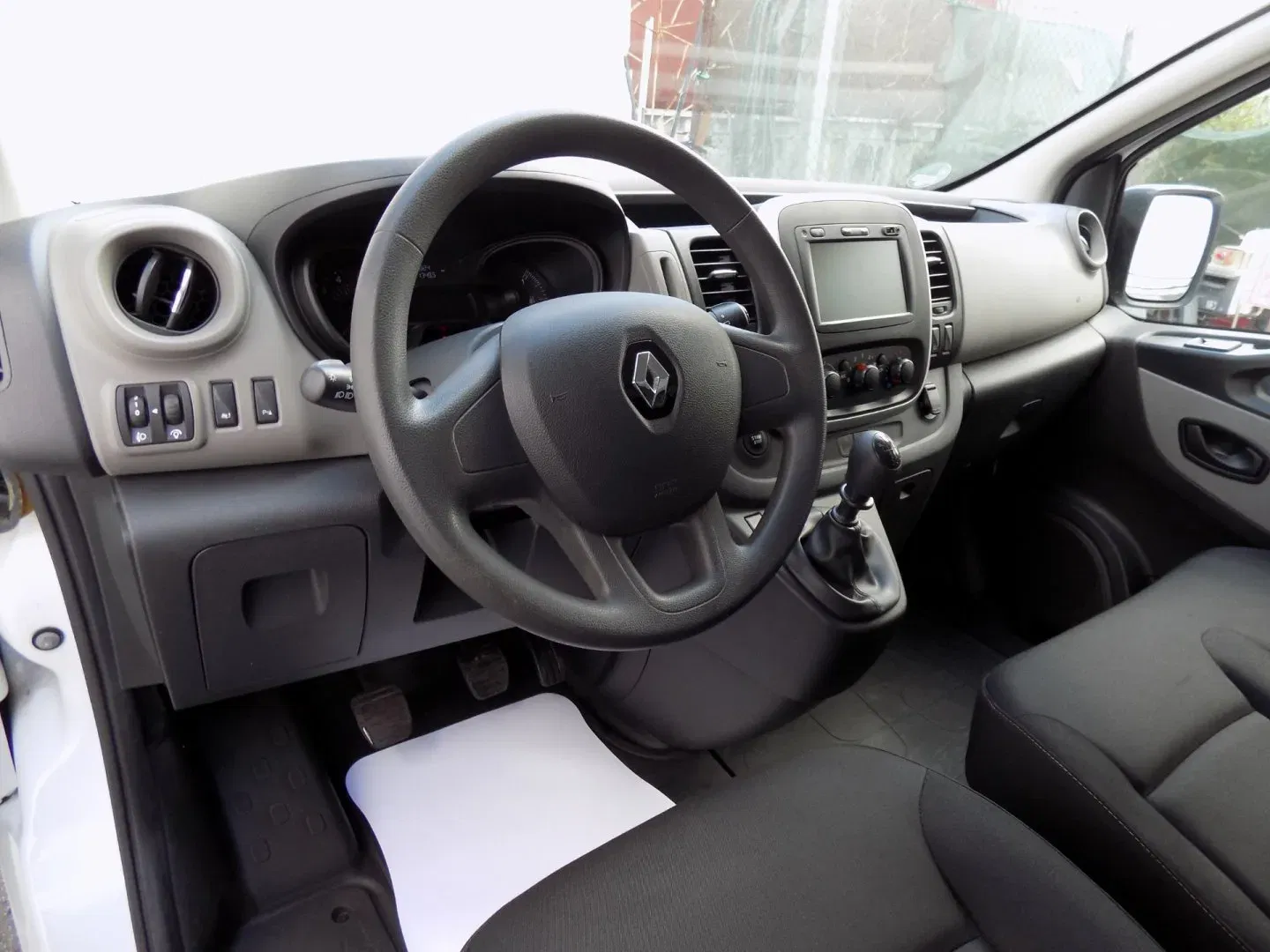 Renault Trafic - Náhled 9