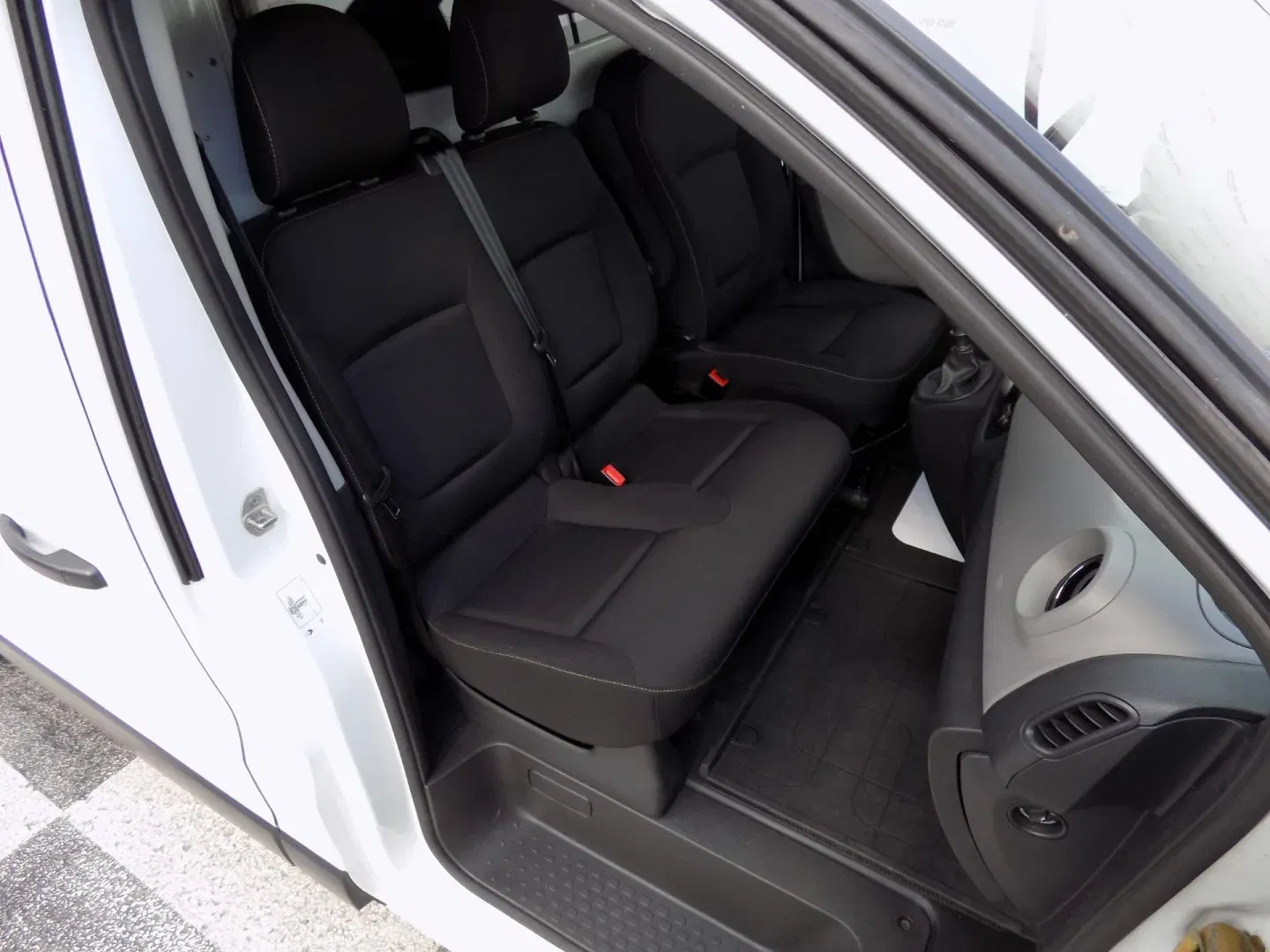 Renault Trafic - Náhled 13
