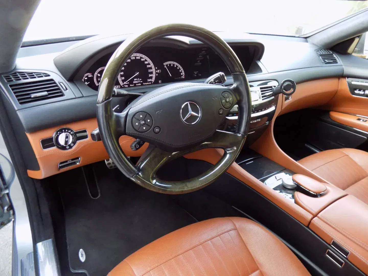 Mercedes-Benz CL - Náhled 11
