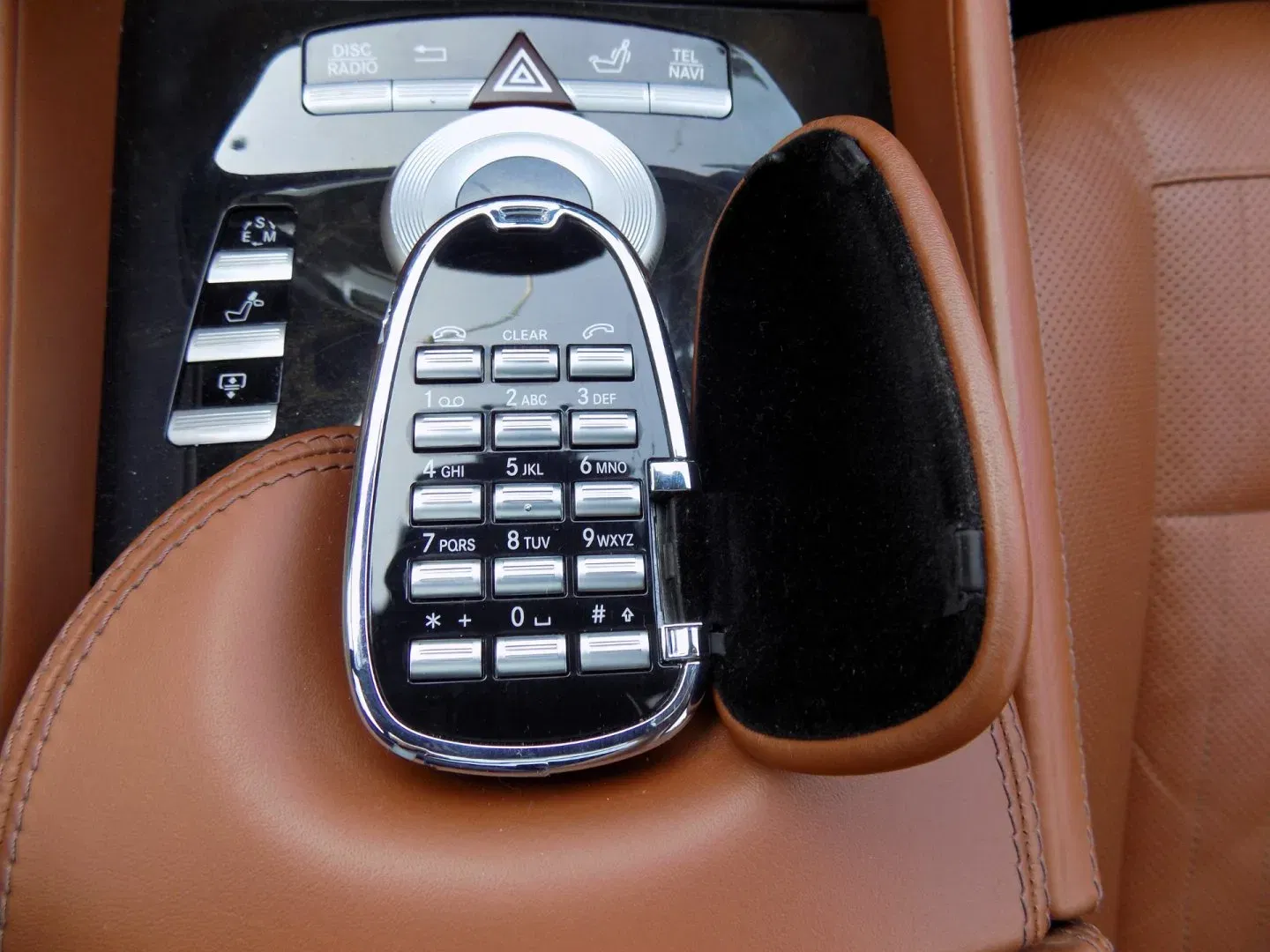 Mercedes-Benz CL - Náhled 35