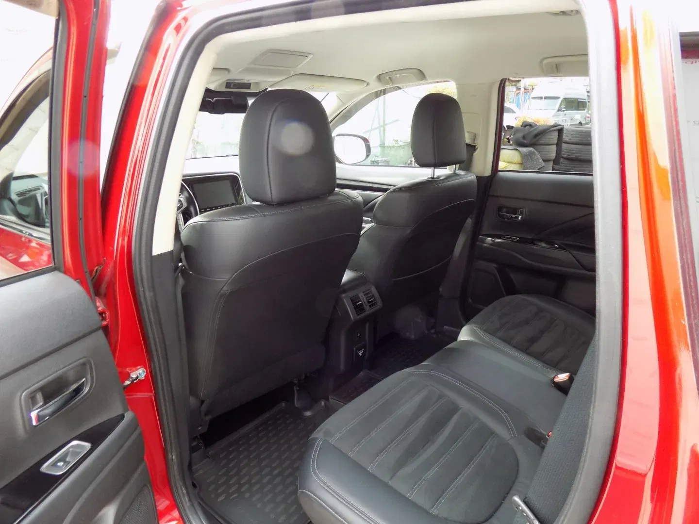 Mitsubishi Outlander - Náhled 11