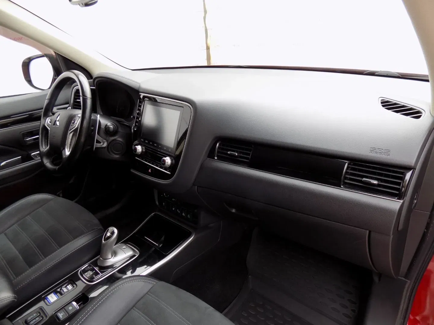 Mitsubishi Outlander - Náhled 16