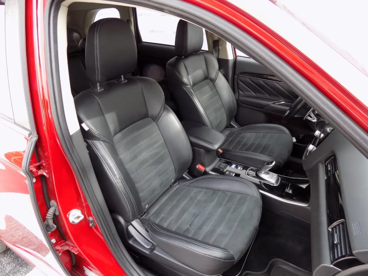 Mitsubishi Outlander - Náhled 17